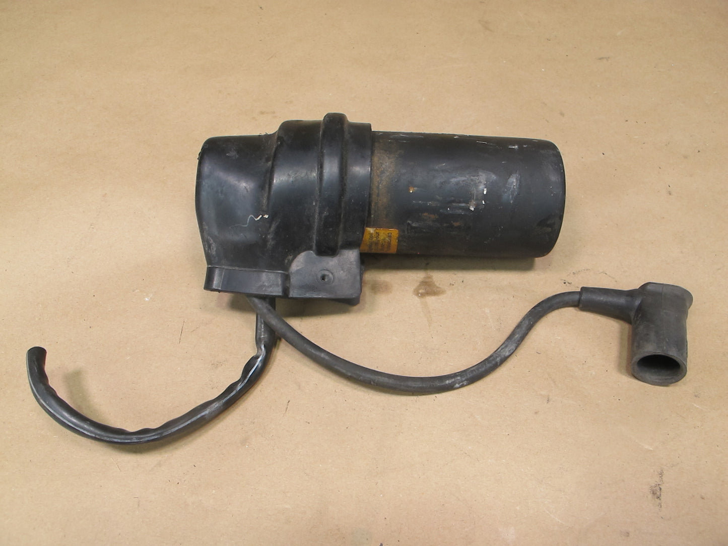 86-89 Porsche 944 Turbo 951 2.5L M44.51 Engine Ignition Coil w Cover OEM