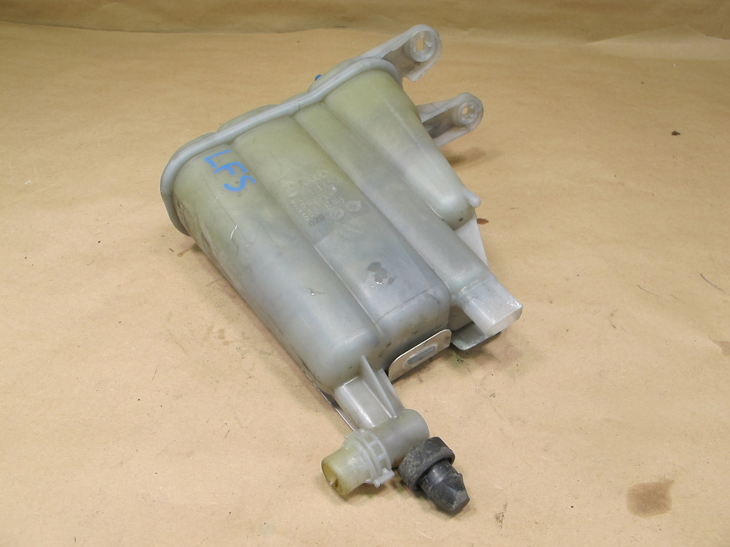 08-16 Audi 8T A5 S5 A4 S4 Engine Cooling Expansion Overflow Reservoir Tank OEM