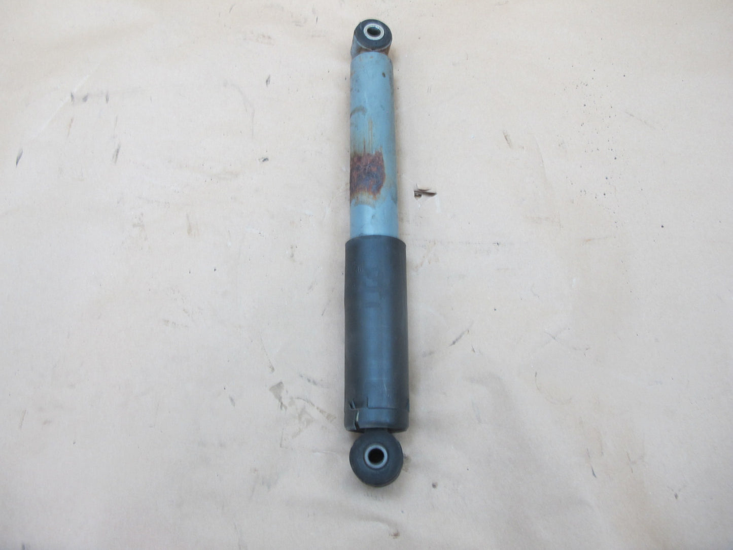 86-89 Porsche 944 Turbo 951 Set of 2 Rear Strut Shock Absorber OEM