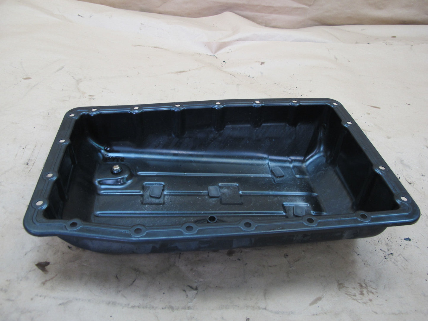 2003-2004 Lexus UZJ120L GX470 A/T Automatic Transmission Oil Pan