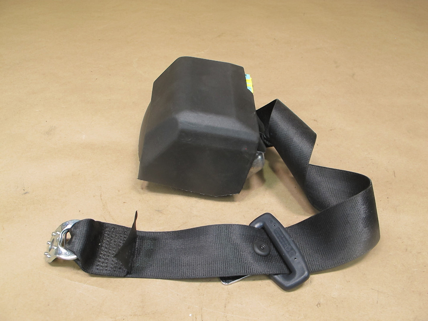 08-17 AUDI A5 S5 REAR RIGHT PASSENGER SIDE SEATBELT RETRACTOR OEM