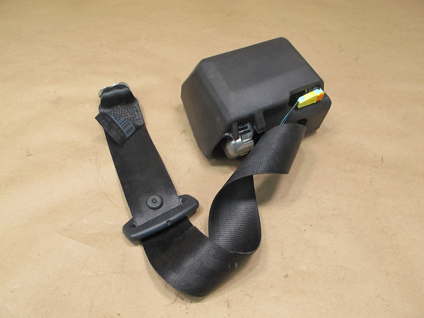 08-17 AUDI A5 S5 REAR RIGHT PASSENGER SIDE SEATBELT RETRACTOR OEM