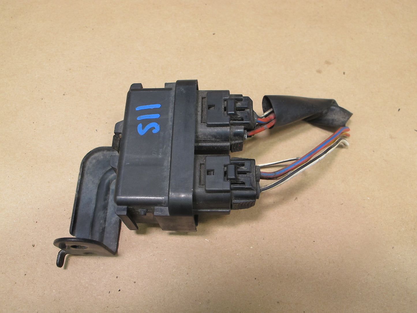 01-05 Lexus JCE10 IS300 Daytime Running Light Relay 82840-53010 OEM