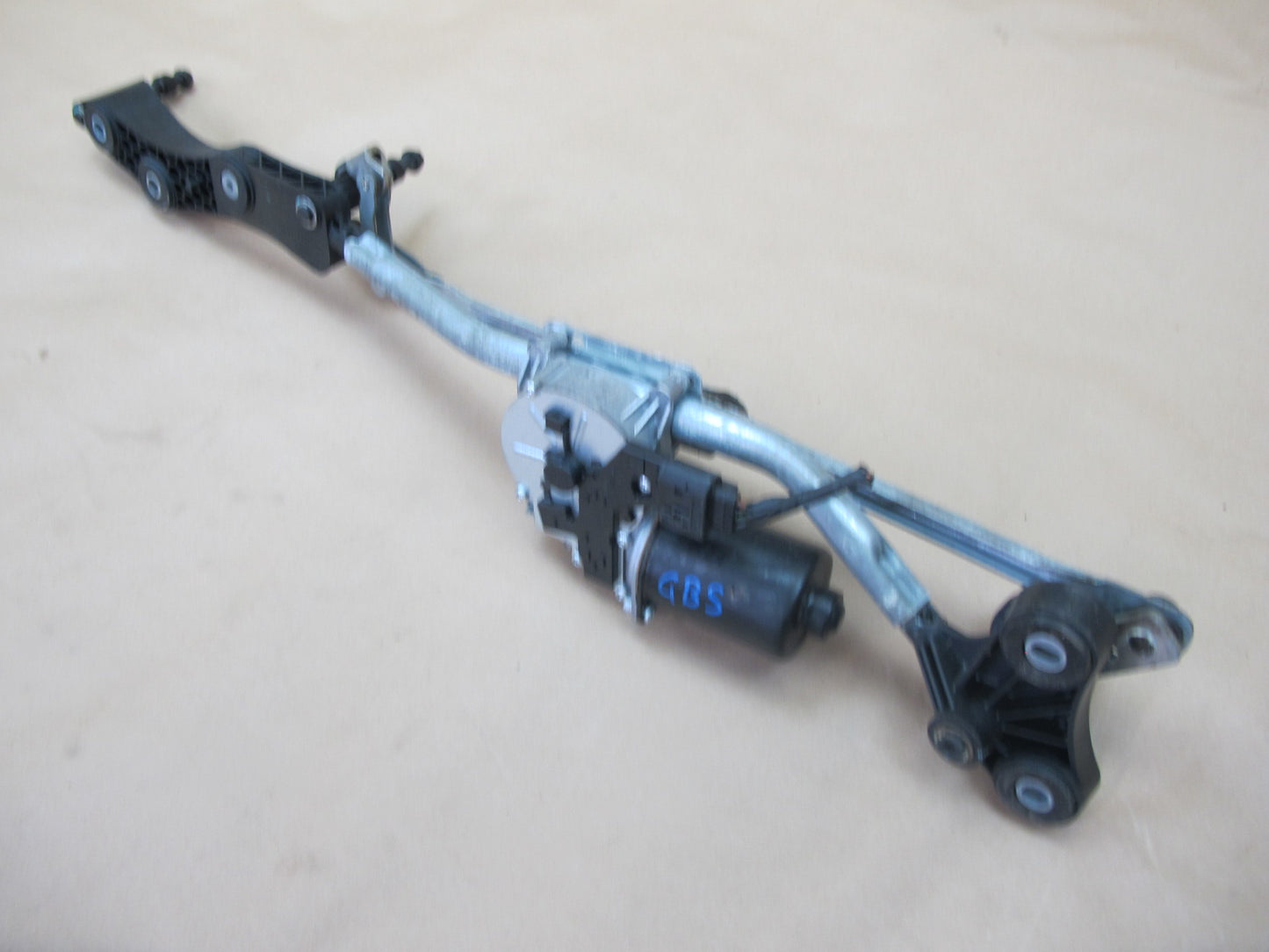 06-10 BMW E63 E64 Windshield Wiper Transmission Linkage w Motor OEM