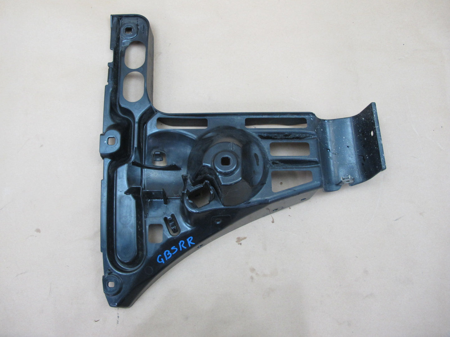 06-10 BMW E63 E64 Set of 2 Rear Left & Right Bumper Mount Bracket Support OEM