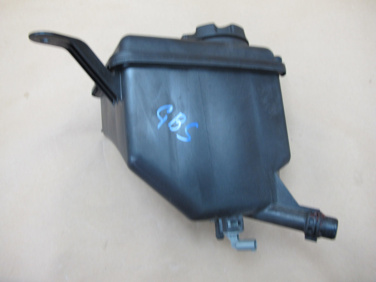 06-10 BMW E60 E63 E64 Engine Coolant Expansion Overflow Reservoir Tank OEM