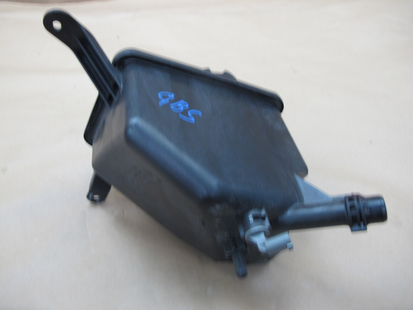 06-10 BMW E60 E63 E64 Engine Coolant Expansion Overflow Reservoir Tank OEM