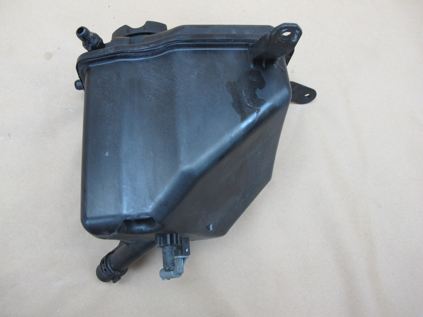 06-10 BMW E60 E63 E64 Engine Coolant Expansion Overflow Reservoir Tank OEM