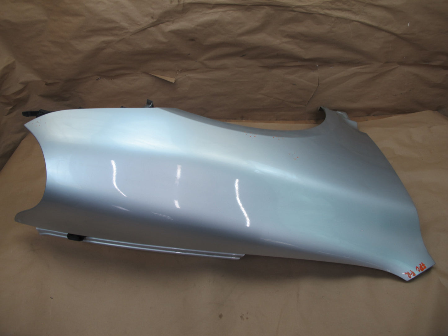 2003-2006 Porsche Cayenne 955 Front Right Fender Shell Cover Panel