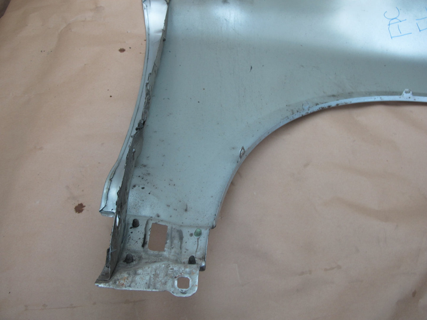 2003-2006 Porsche Cayenne 955 Front Left Fender Shell Cover Panel