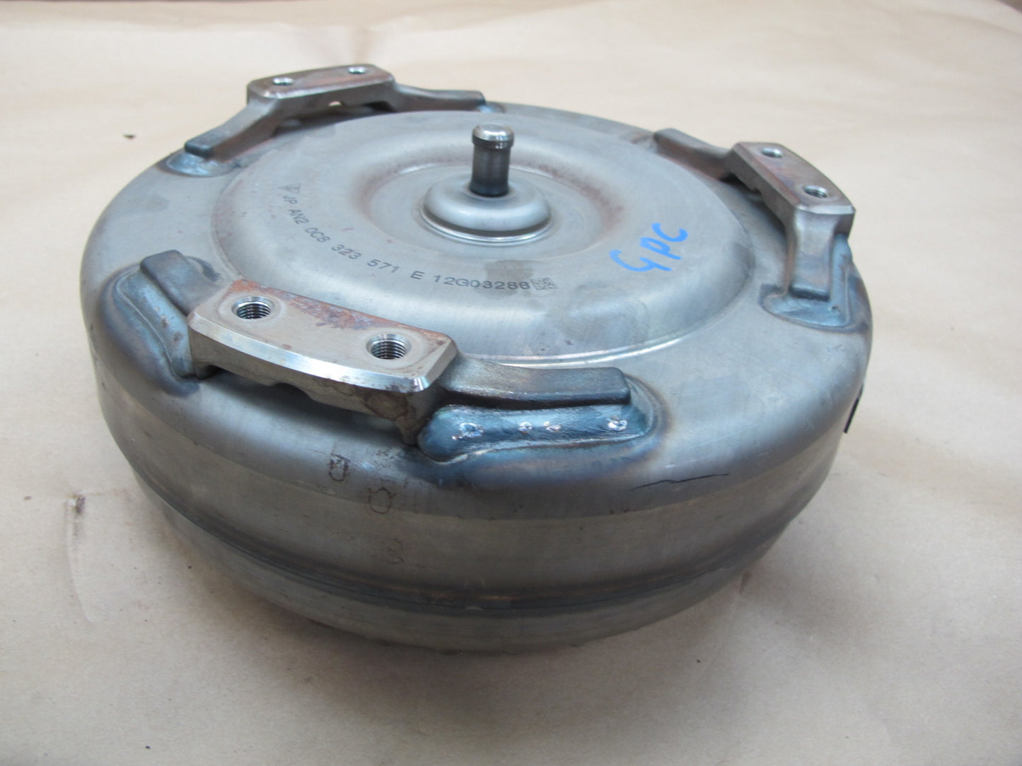 2011-2014 Porsche Cayenne 958 4.8L A/T Transmission Torque Converter 0C8323571E