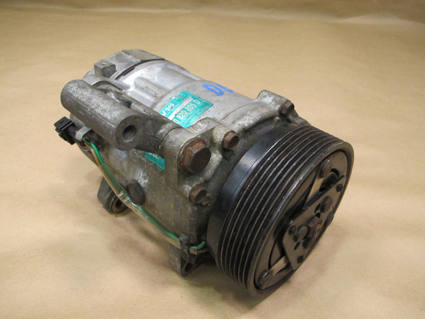 01-03 Volkswagen Eurovan T4 Air Condition AC Compressor 7D0820805D OEM