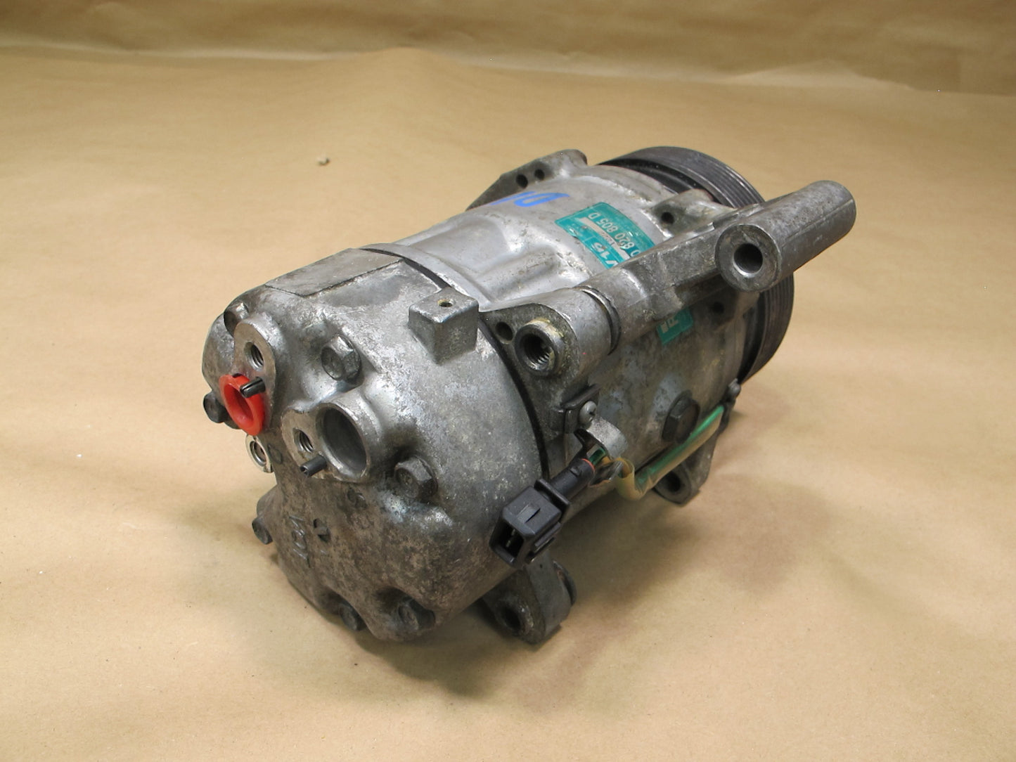 01-03 Volkswagen Eurovan T4 Air Condition AC Compressor 7D0820805D OEM