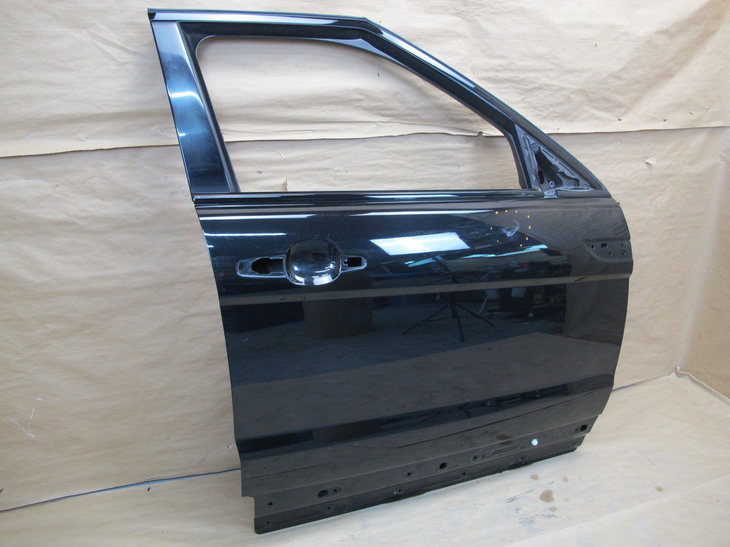 12-19 Range Rover Evoque L538 4-DOOR Front Right Door Shell Panel Black OEM