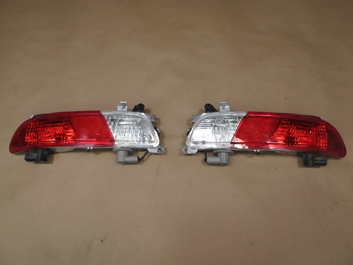 04-07 BMW E63 E64 6-SERIES Rear Bumper Left & Right Tail Light Lamp Set OEM