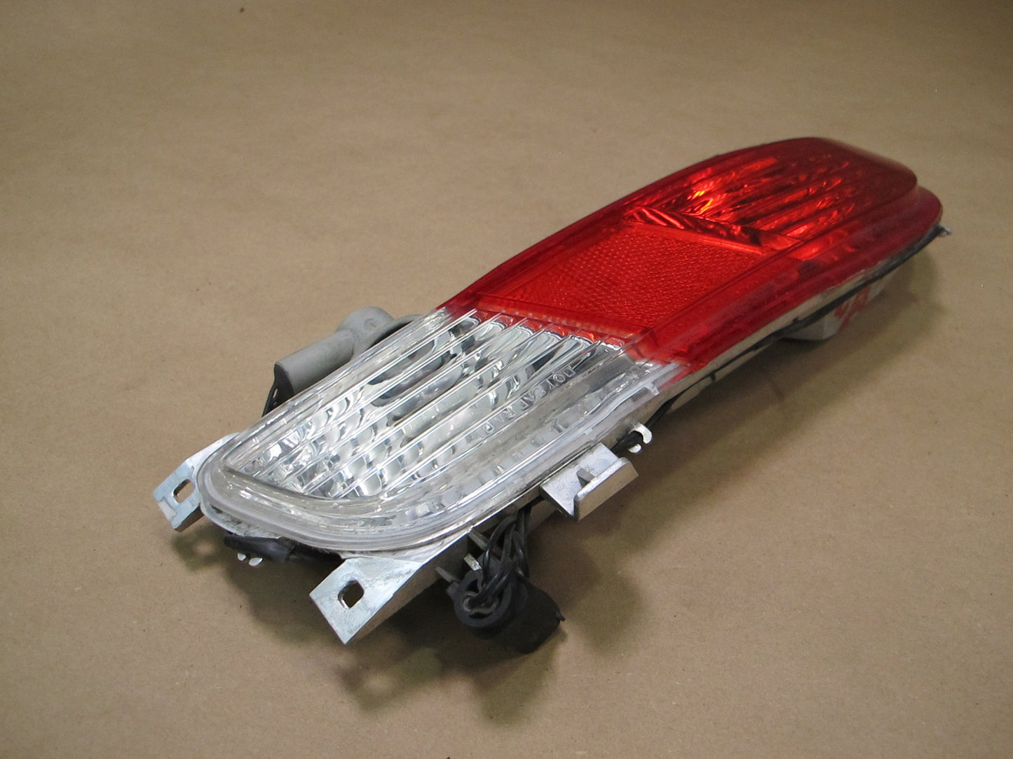 04-07 BMW E63 E64 6-SERIES Rear Bumper Left & Right Tail Light Lamp Set OEM