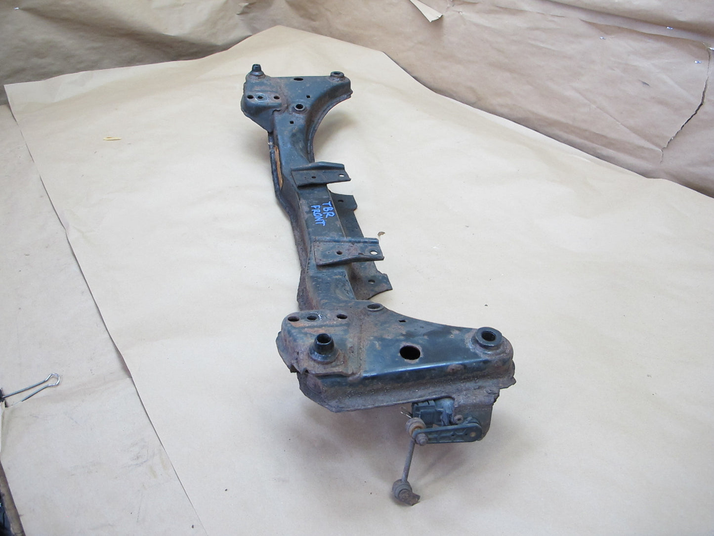 01-06 BMW E46 3-SERIES Front Suspension Crossmember Subframe Axle Support OEM