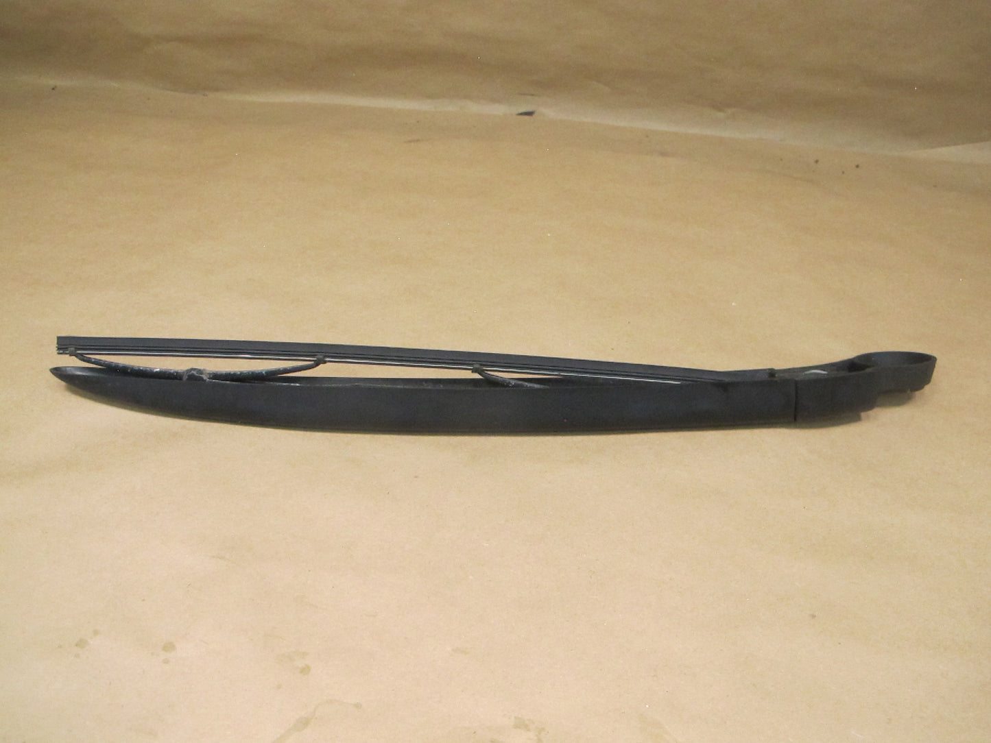 2003-2006 Porsche Cayenne 955 Rear Trunk Lid Tailgate Wiper Arm