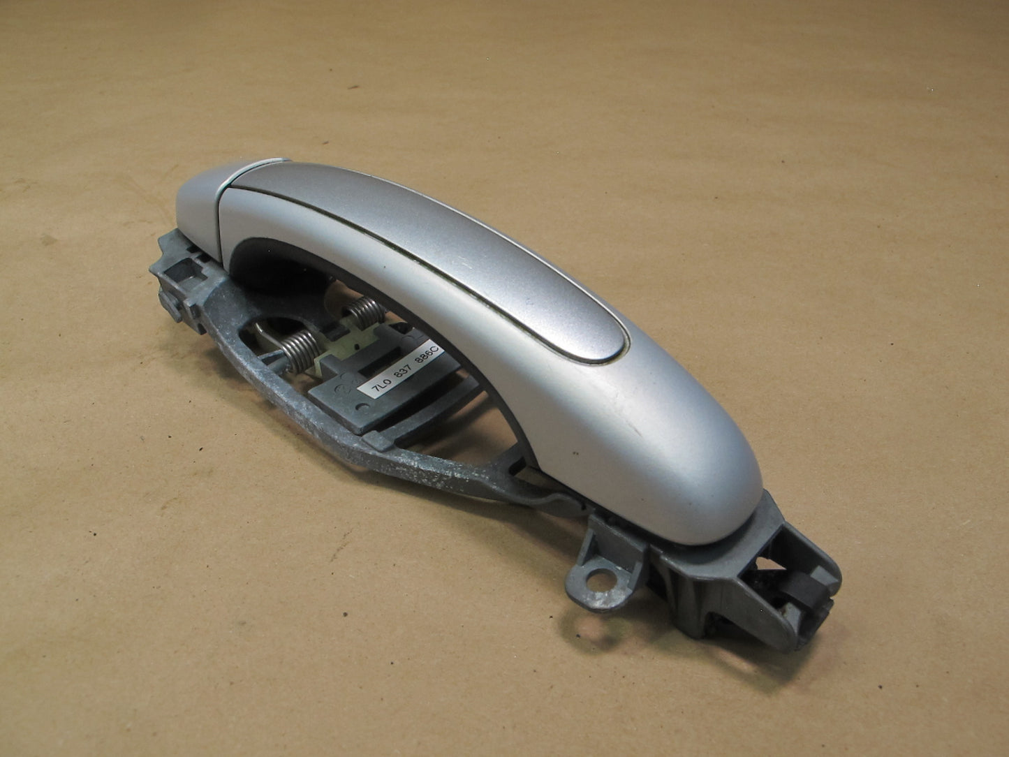 2003-2010 Porsche Cayenne 955 Front Right Door Exterior Handle 7L0837886C