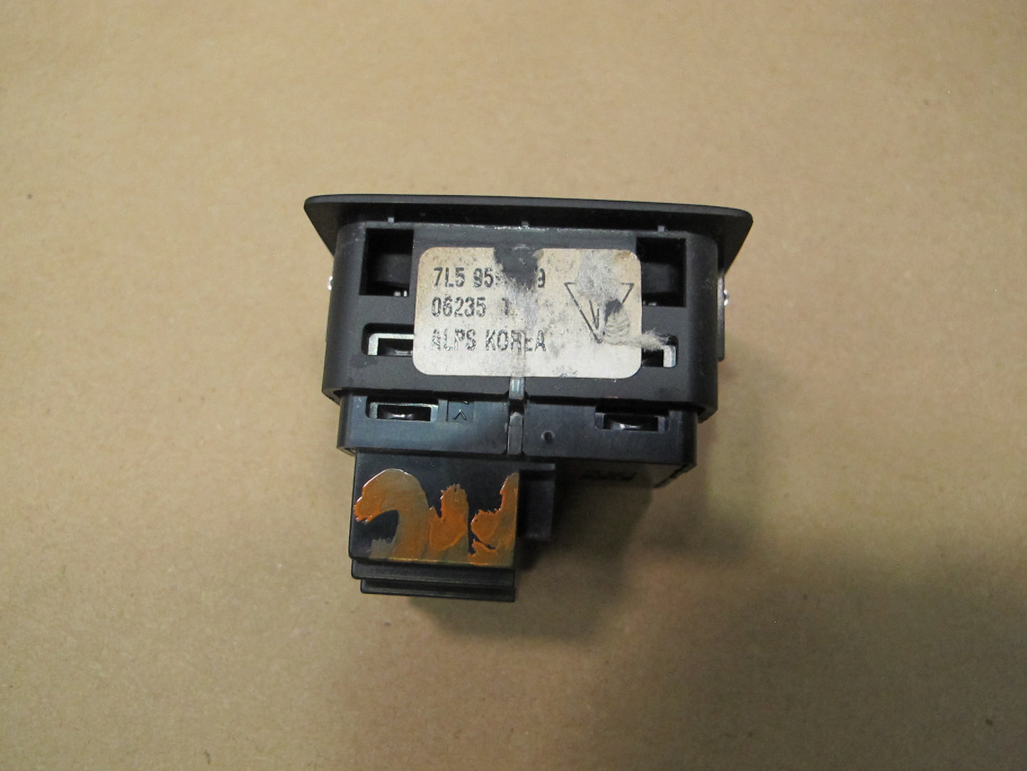 2003-2010 Porsche Cayenne 955 Security Alarm Control Button Switch