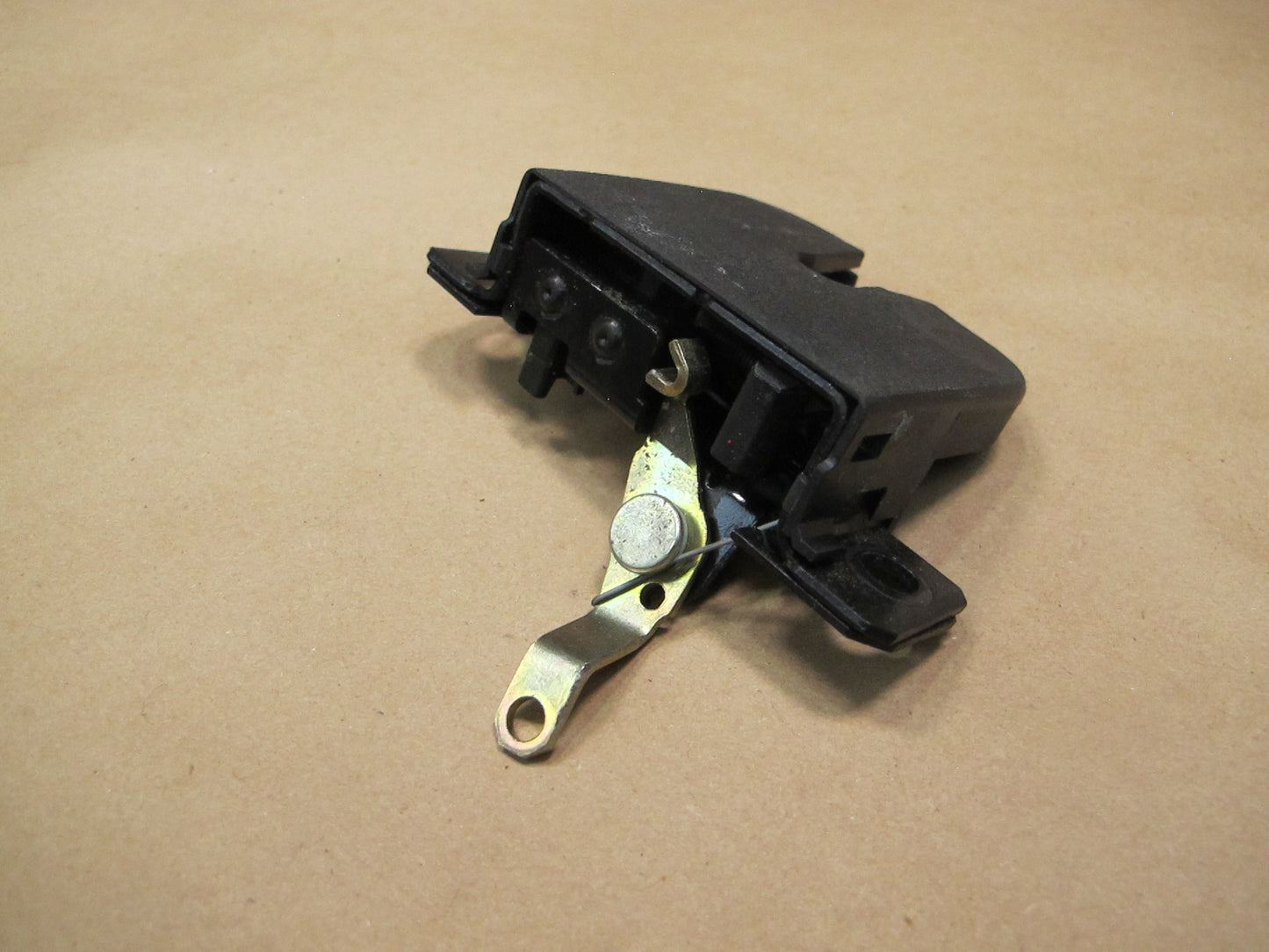 2003-2010 Porsche Cayenne 955 Rear Trunk Lid Lock Latch