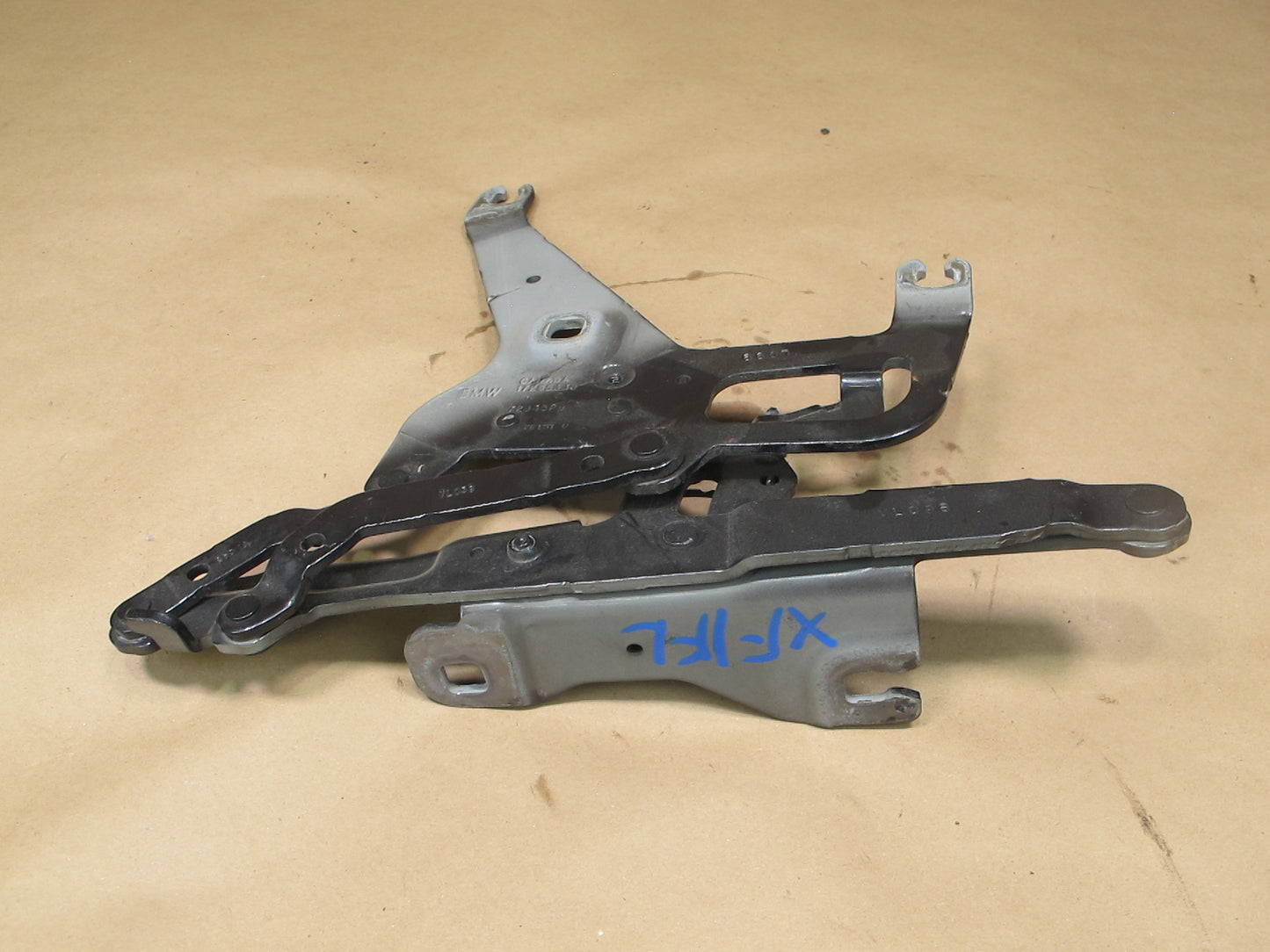 14-18 BMW F15 F16 F85 F86 X5 X6 Front Left & Right Hood Bonnet Hinge Set OEM