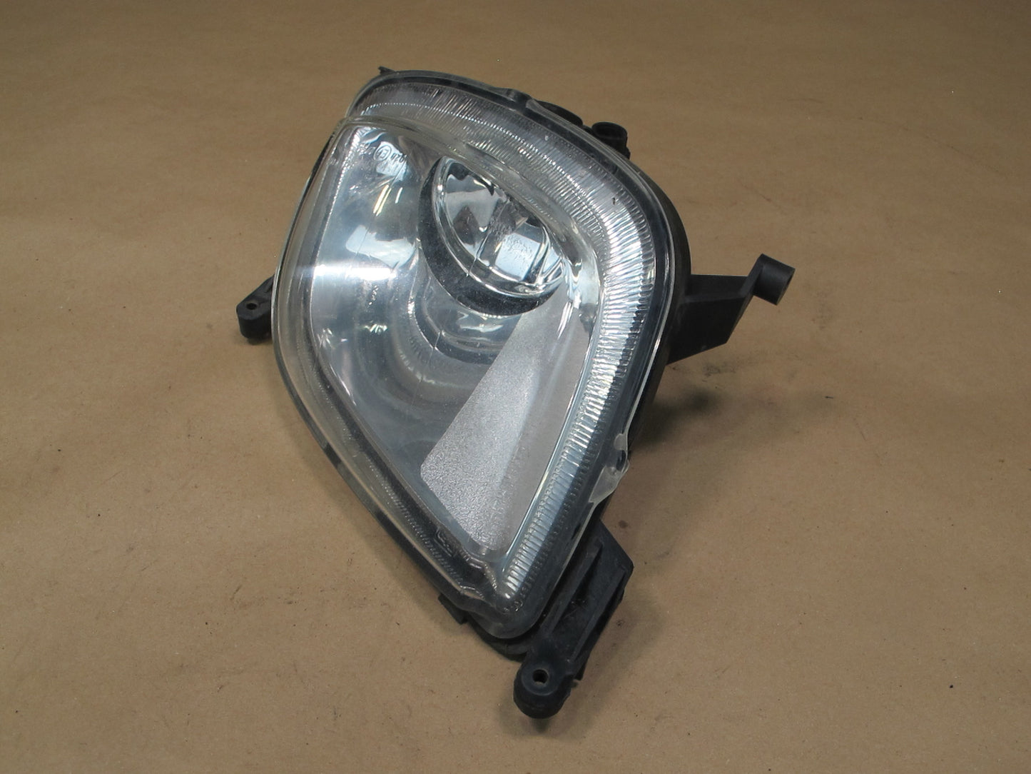 2003-2006 Porsche Cayenne 955 Front Left Fog Light Lamp 7L5941699A