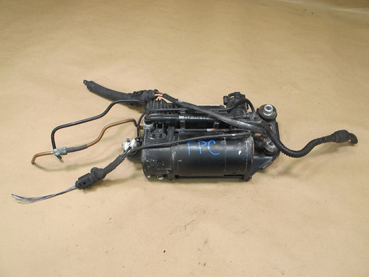 2003-2006 Porsche Cayenne 955 Air Suspension Compressor Pump 7L0616007