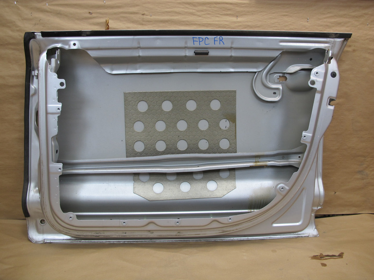 2003-2010 Porsche Cayenne 955 Front Right Door Shell Panel