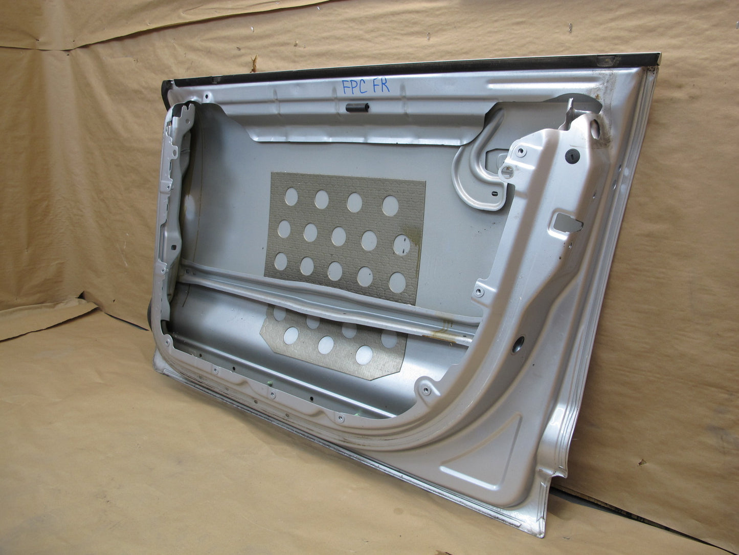 2003-2010 Porsche Cayenne 955 Front Right Door Shell Panel