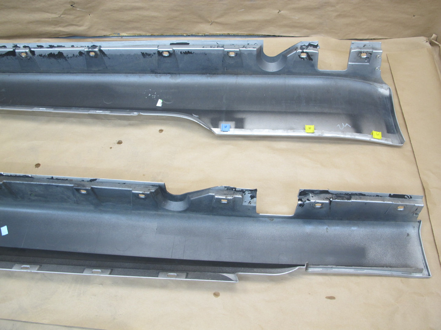 04-07 BMW E63 E64 6-SERIES Set of 2 Left & Right Skirt Rocker Molding OEM