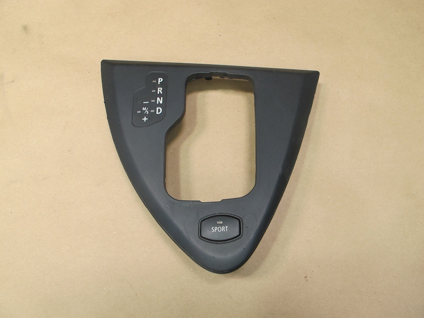 05-07 BMW E63 E64 6-SERIES A/T Shifter Surrond Trim Cover w Gear Indicator OEM