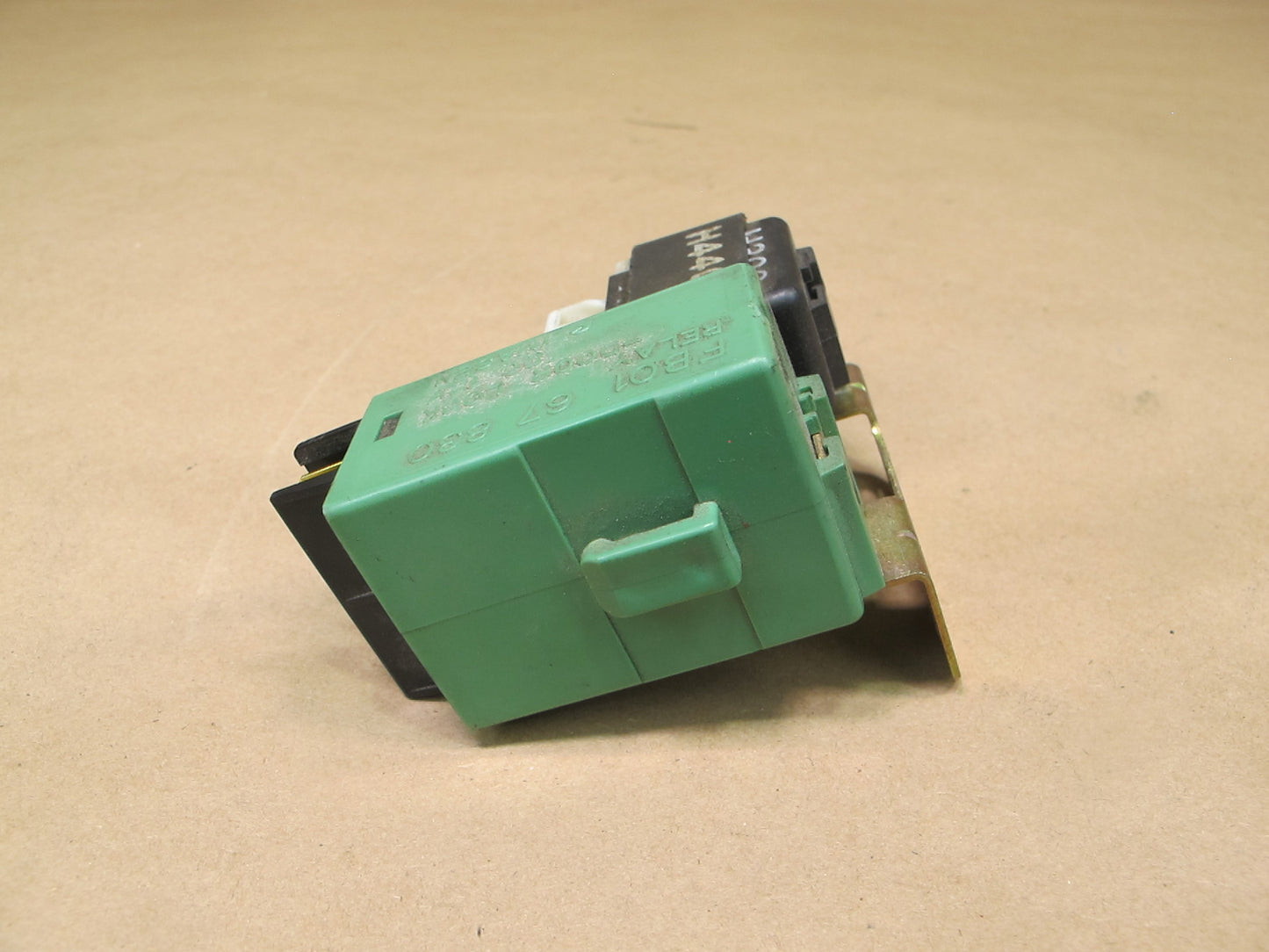 86-91 Mazda RX7 Door Lock Relay Module w Bracket FB0167830 OEM