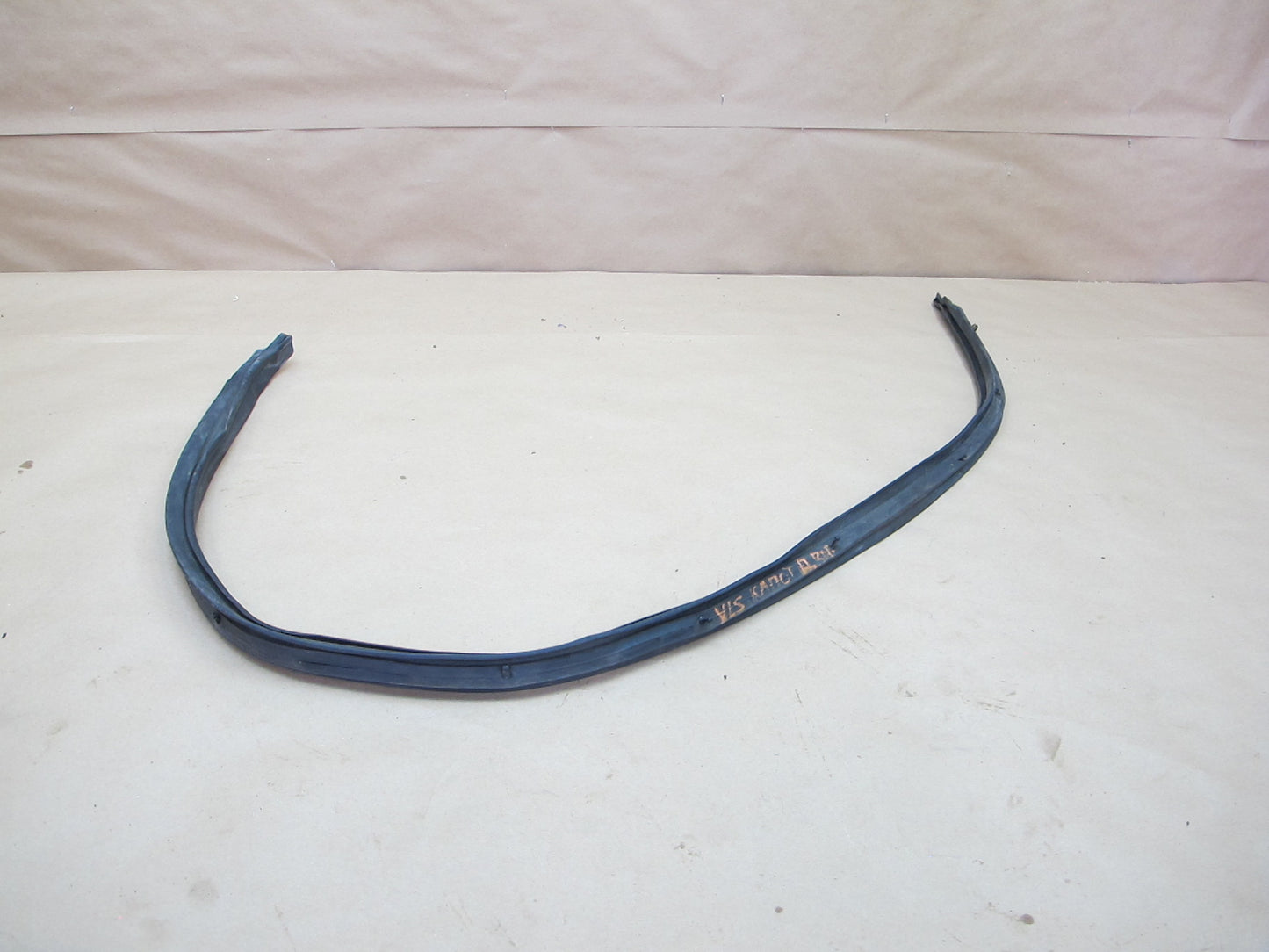 90-94 Lexus UCF10 LS400 Set of 7 Hood Trunk Door Weatherstrip Rubber Seal OEM