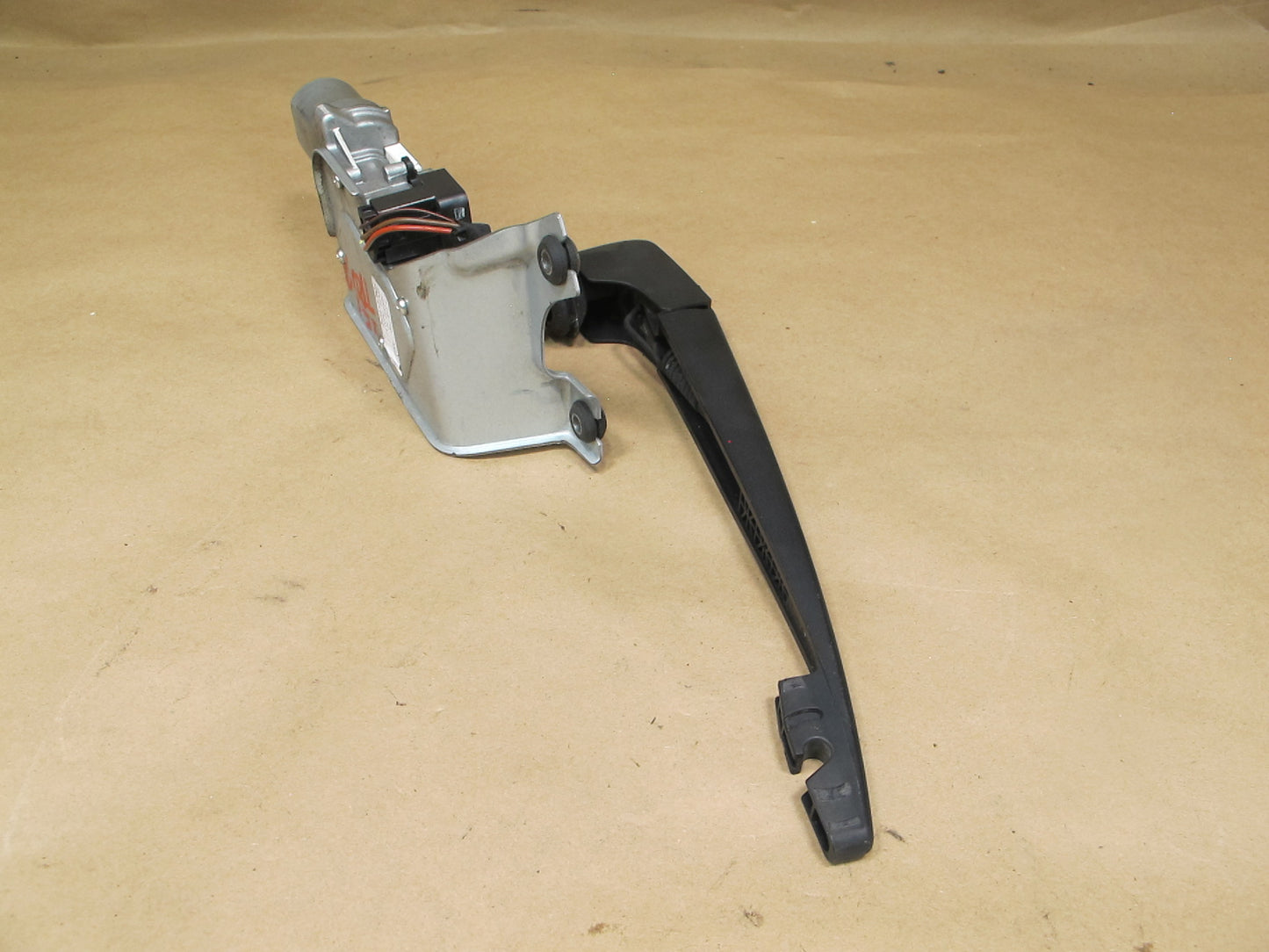 14-18 BMW F15 F85 X5 Rear Tailgate Liftgate Trunk Lid Wiper Motor w Arm OEM