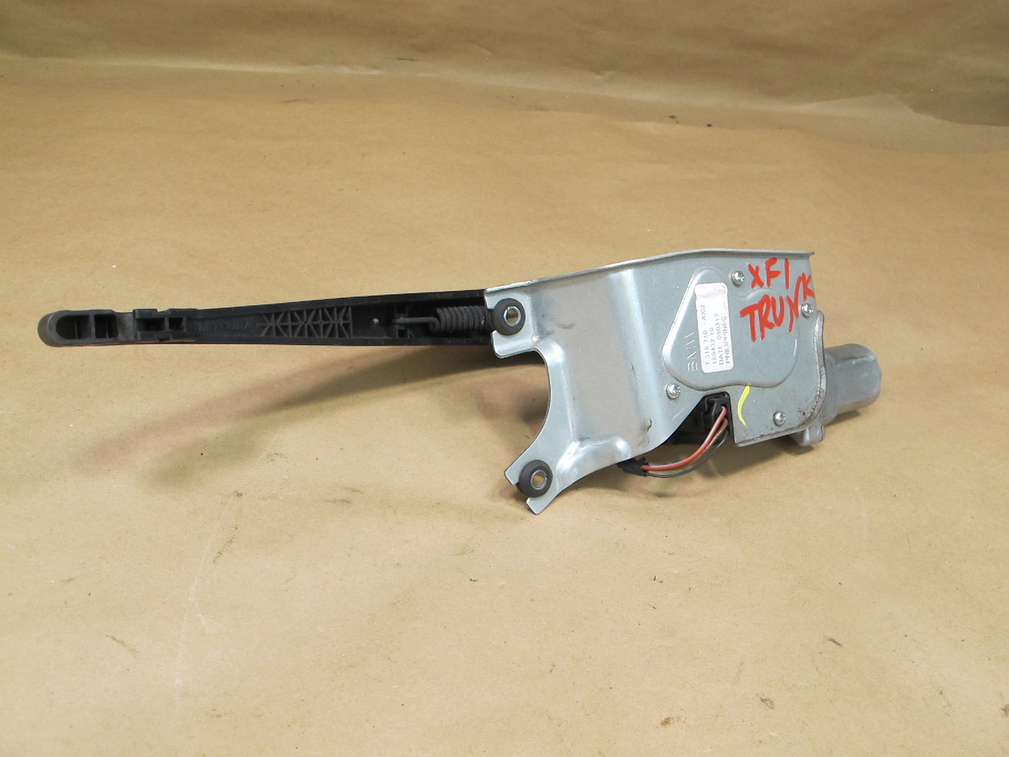 14-18 BMW F15 F85 X5 Rear Tailgate Liftgate Trunk Lid Wiper Motor w Arm OEM