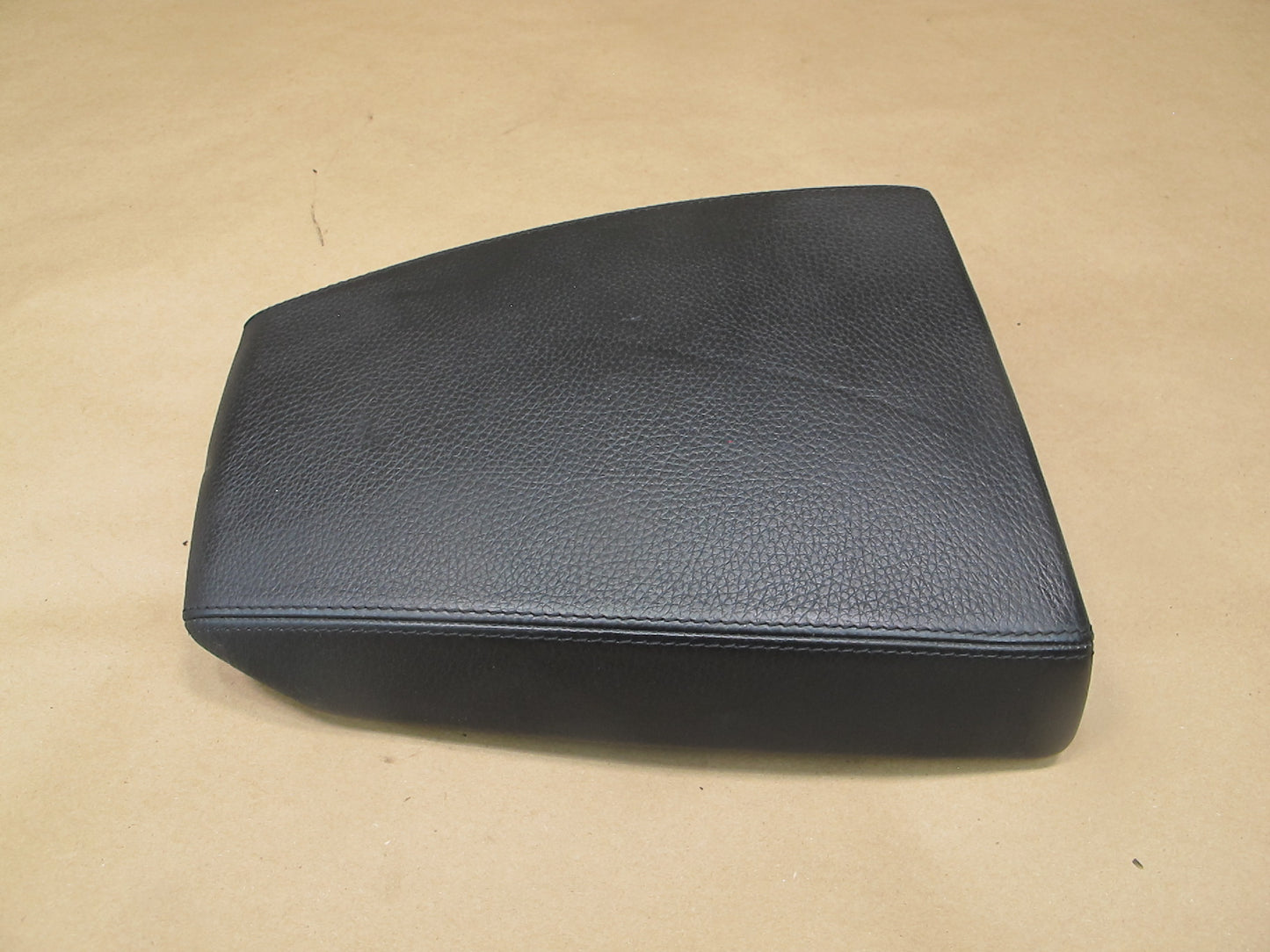 06-10 BMW E63 E64 Center Console Rear Armrest Cover Leather Black OEM