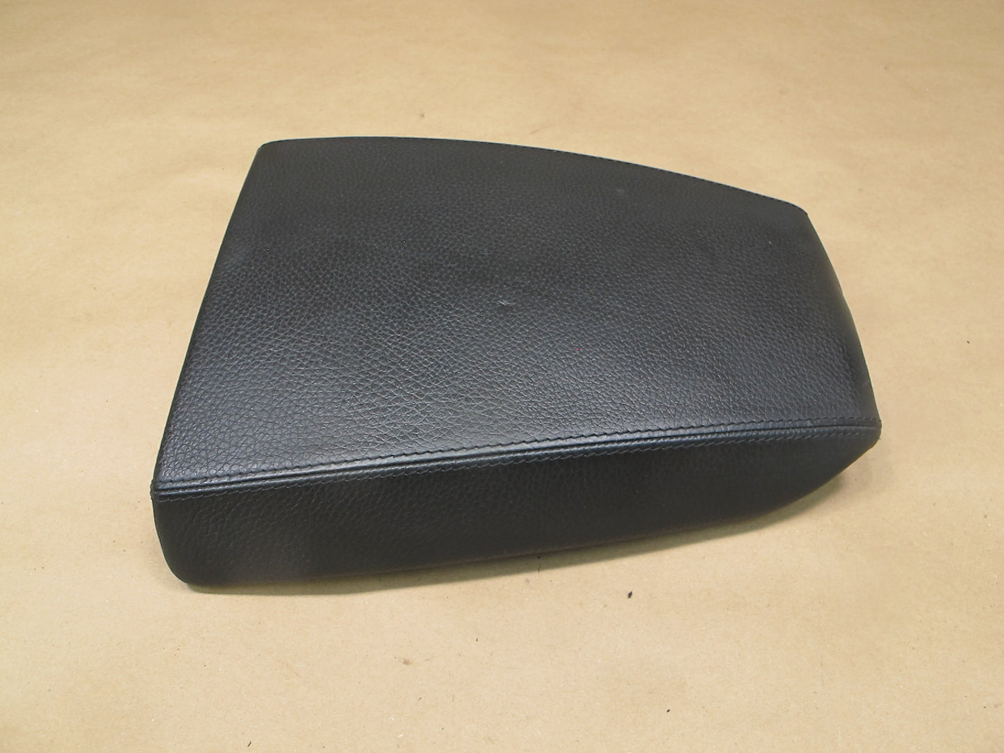 06-10 BMW E63 E64 Center Console Rear Armrest Cover Leather Black OEM