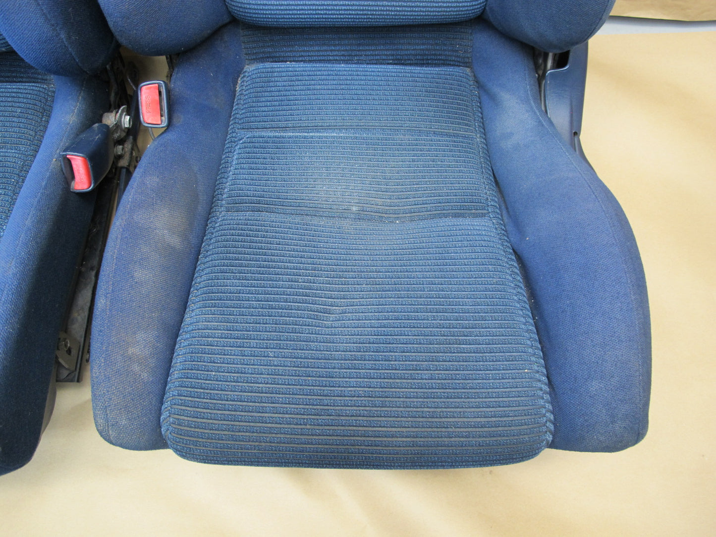 91-95 Toyota SW21L MR2 Set of 2 Front Left & Right Cloth Seat OEM