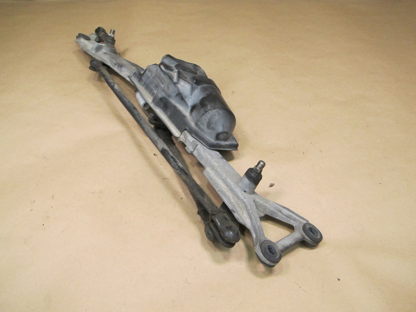 95-00 Lexus UCF20 LS400 Windshield Wiper Transmission Linkage w Motor OEM