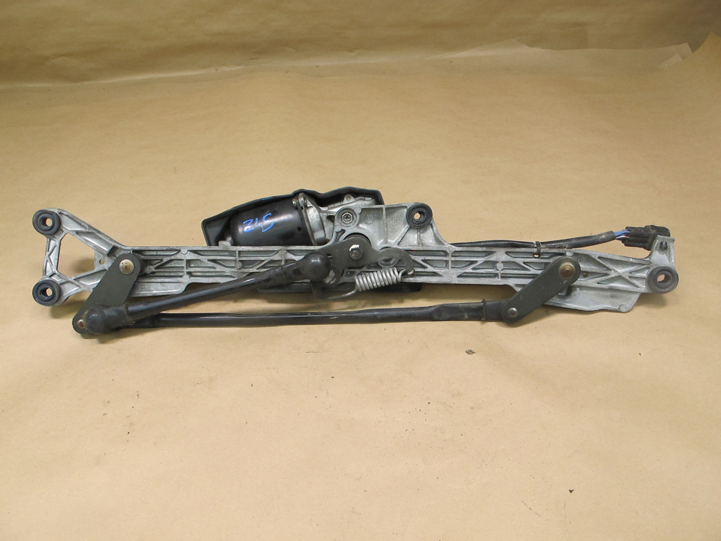 95-00 Lexus UCF20 LS400 Windshield Wiper Transmission Linkage w Motor OEM