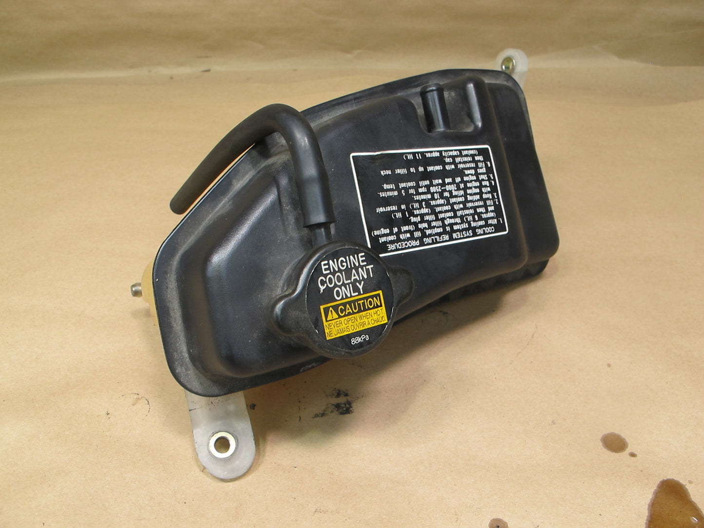 98-00 Lexus UCF20 LS400 Engine Coolant Expansion Overflow Reservoir Tank OEM