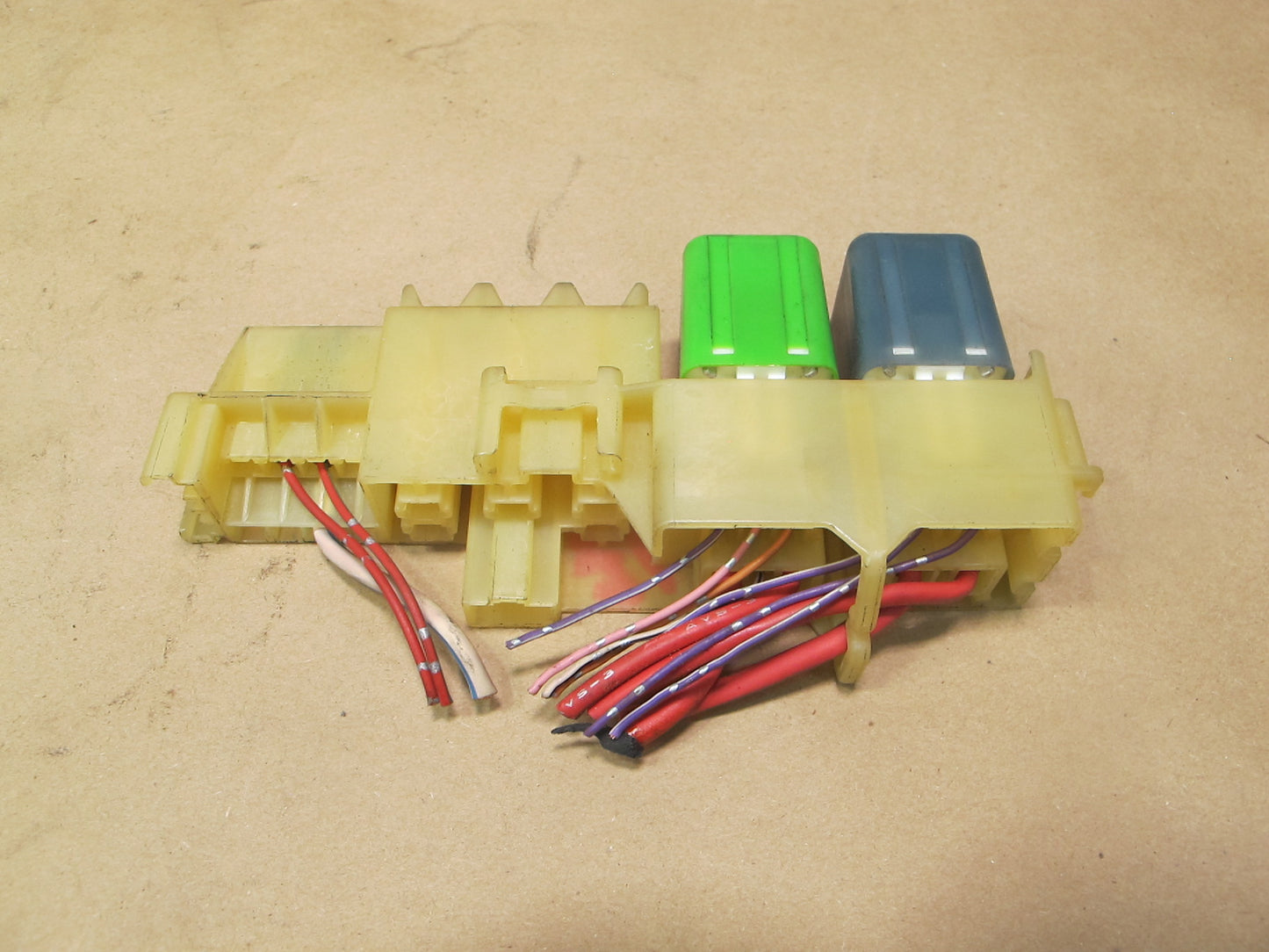 95-00 Lexus UCF20L LS400 ABS Fuse Relay Box Module OEM