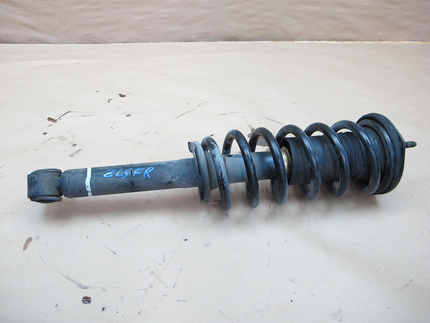 98-00 Lexus UCF20L LS400 RWD Set of 2 Front Strut Shock Absorber OEM