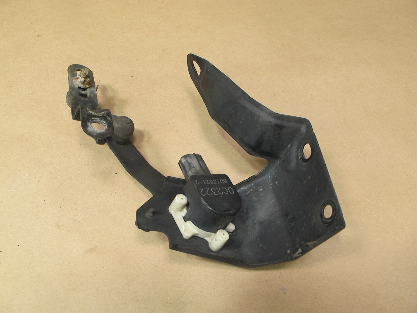 06-15 Lexus IS250 IS350 Rear Left Suspension Height Level Sensor OEM