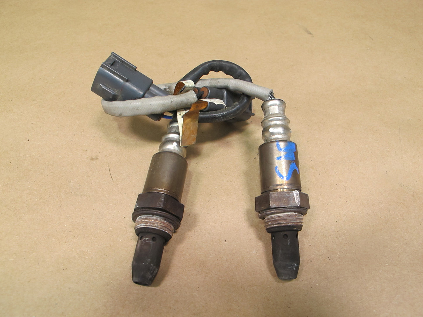 98-00 Lexus UCF20L LS400 Set of 2 Oxygen O2 Lambda Sensor OEM