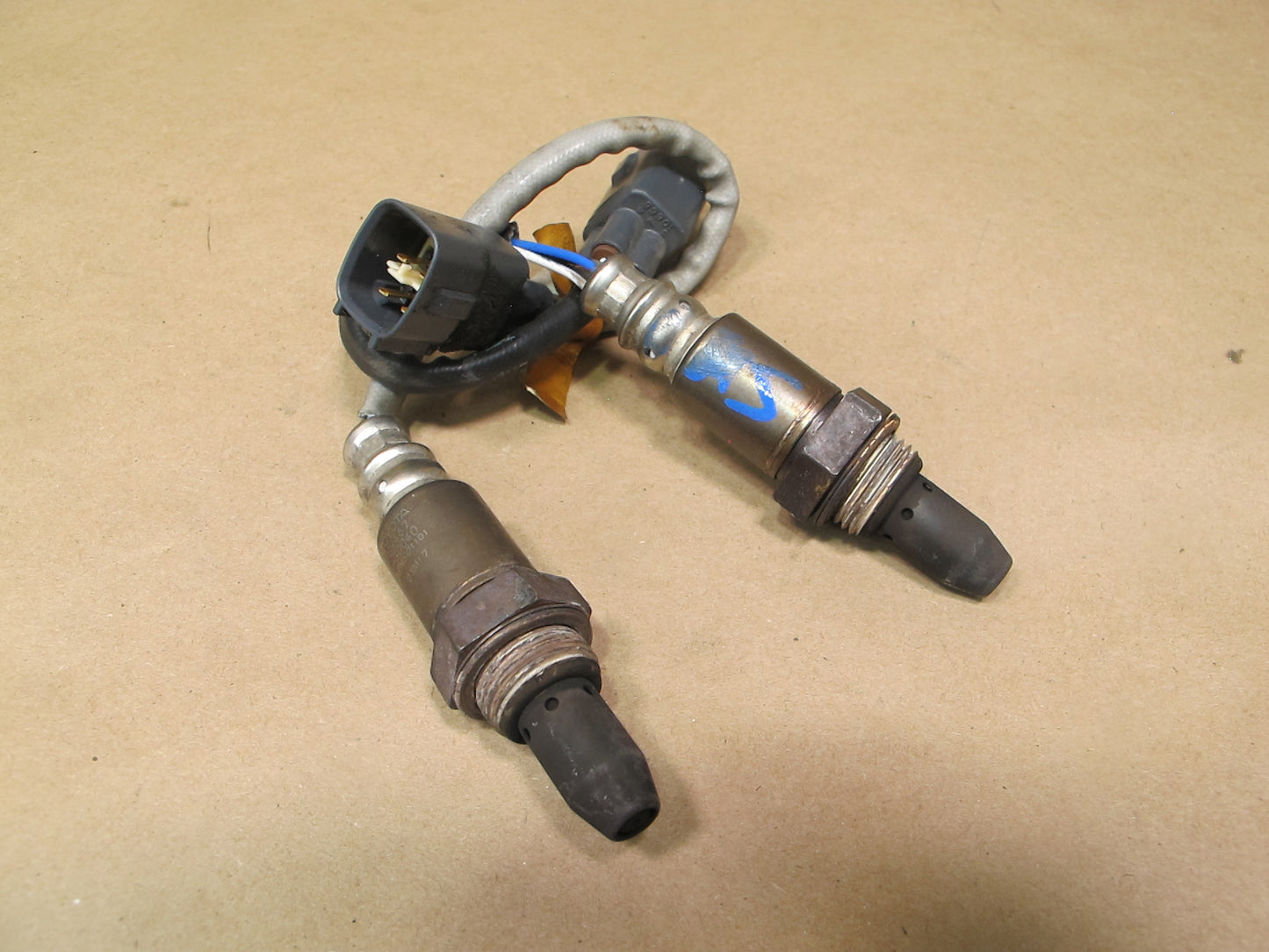 98-00 Lexus UCF20L LS400 Set of 2 Oxygen O2 Lambda Sensor OEM