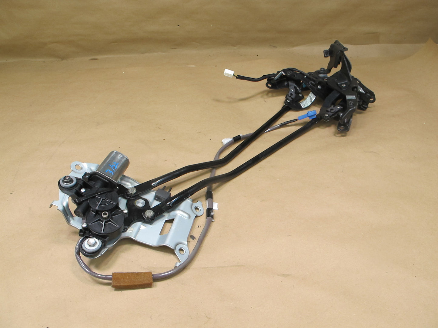 10-15 Lexus IS250 IS350 Convertible Rear Trunk Roof Lock Latch Motor Assy OEM
