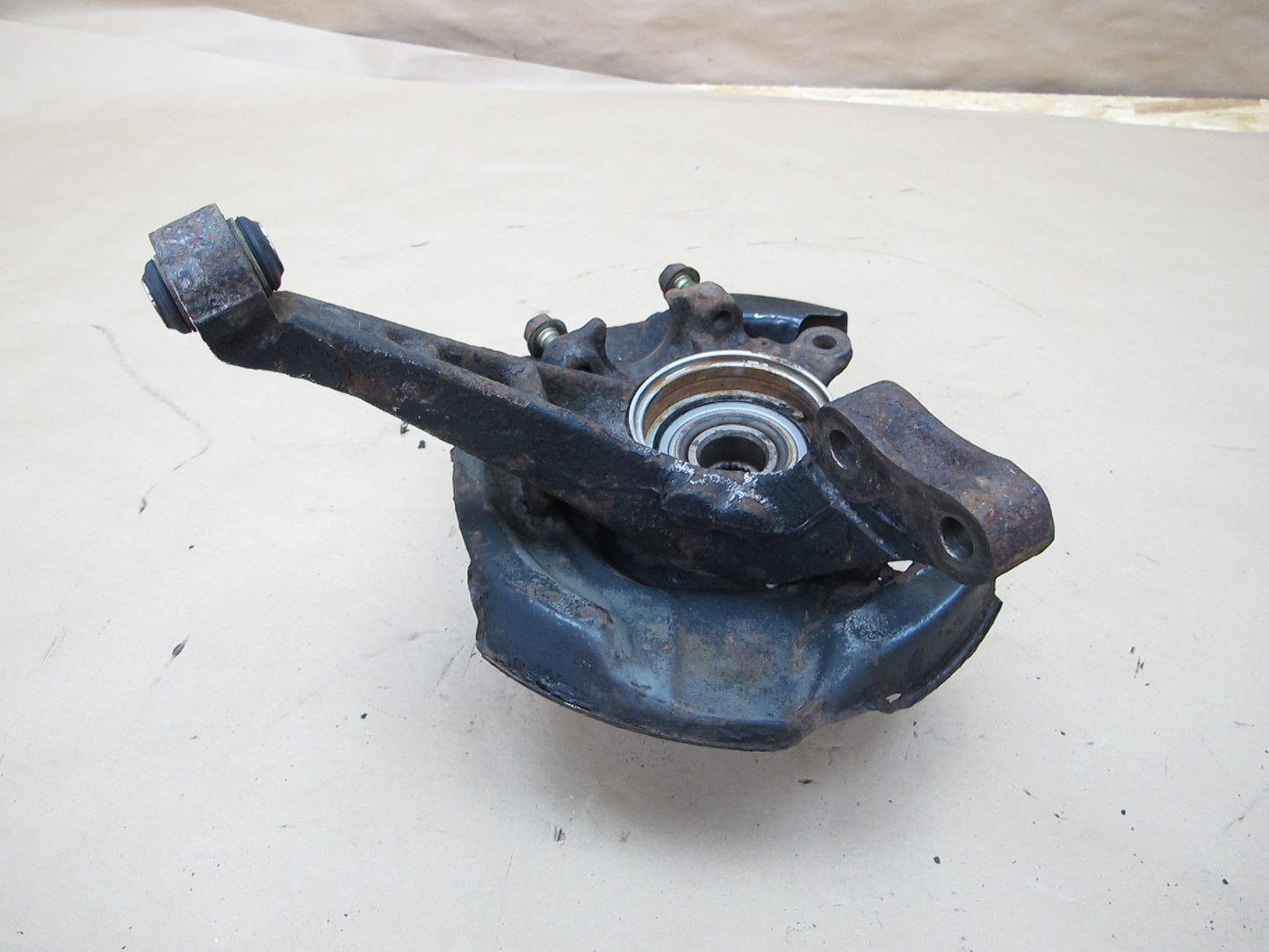 91-95 Toyota SW21L MR2 NON Turbo Rear Right Spindle Knuckle Wheel Hub OEM