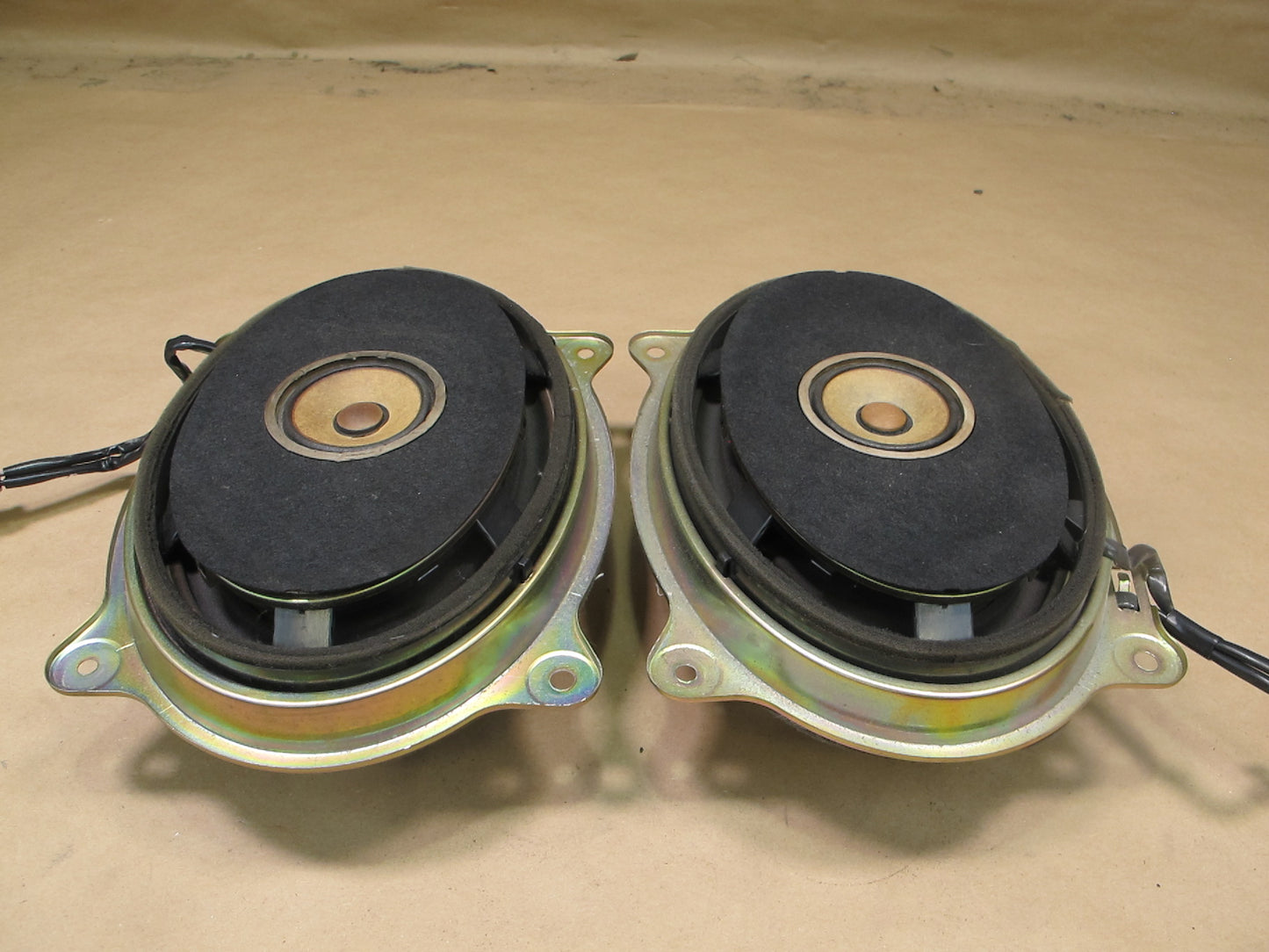 01-05 Lexus JCE10 IS300 Set of 2 Rear Deck Left Right Speaker 86160-53110 OEM